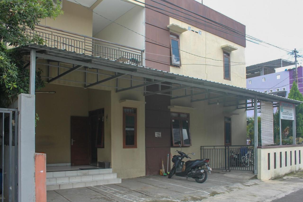 Koolkost Syariah Near Universitas Ahmad Dahlan Kampus 1 Yogyakarta Exterior foto